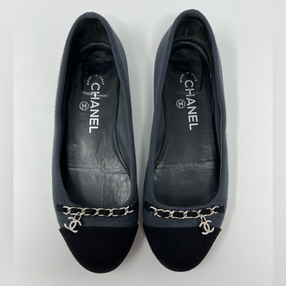 Chanel CC Chain Two Tone Cap Toe Ballet Ballerina Flats Navy Blue Black 37 7 6.5 - Picture 1 of 13